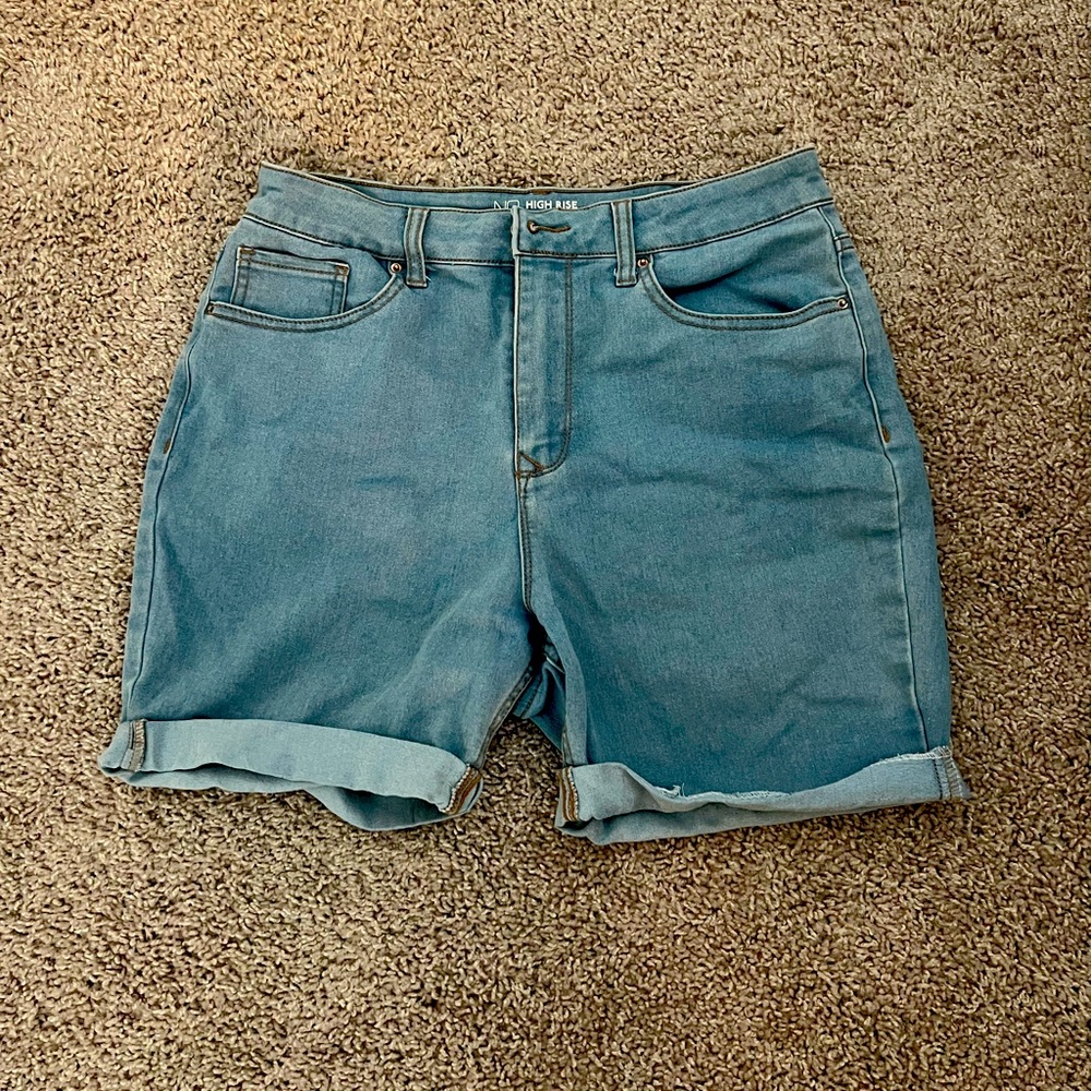 DENIM HIGH WAIST SHORTS